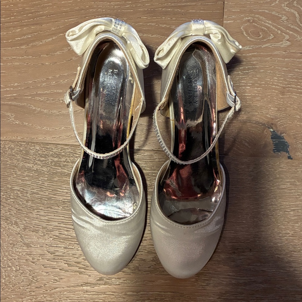 Badgley Mischka White Satin Heels with Bow